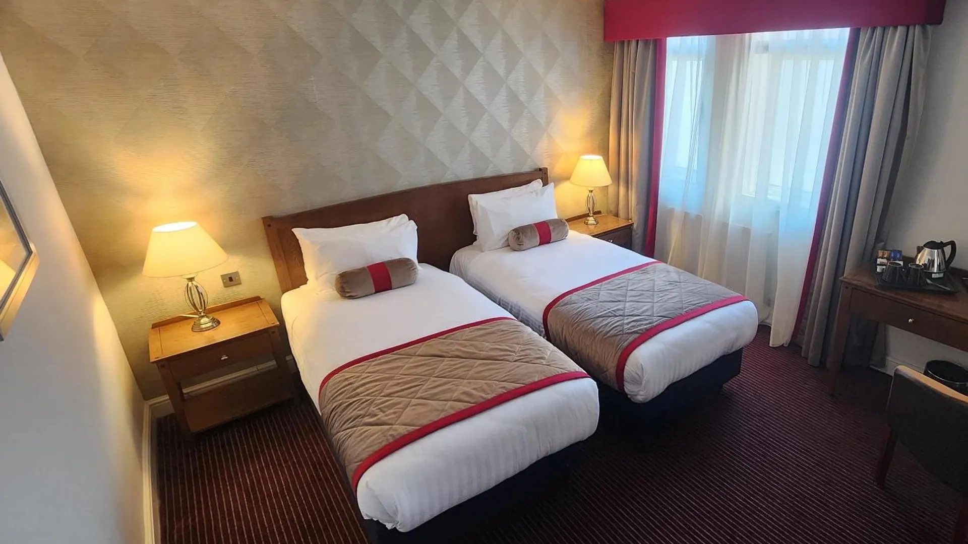 ***  Mercure Doncaster Centre Danum Hotel Birleşik Krallık